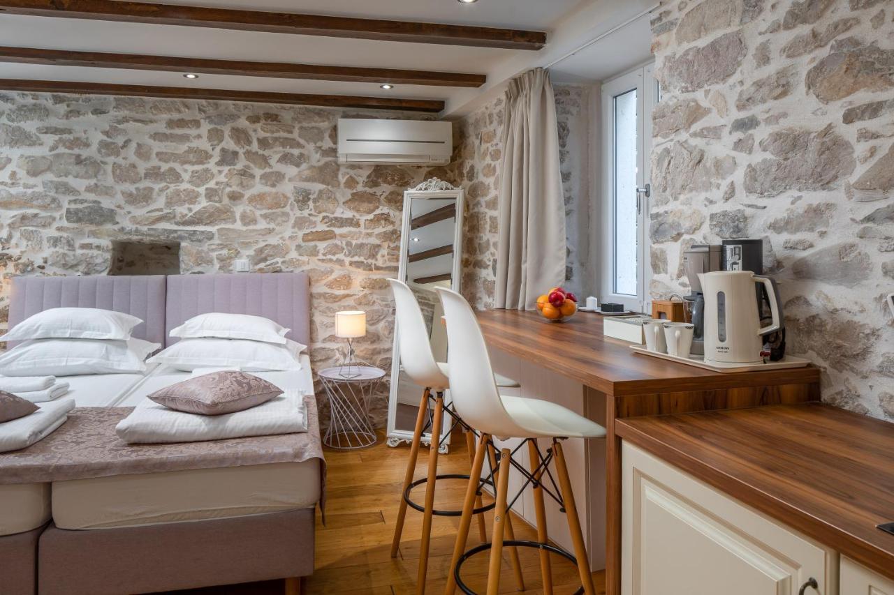 Awesome Stone House Ξενοδοχείο Σπλιτ Εξωτερικό φωτογραφία