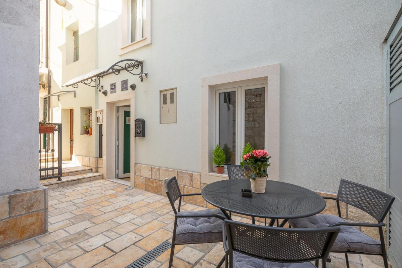Awesome Stone House Ξενοδοχείο Σπλιτ Εξωτερικό φωτογραφία