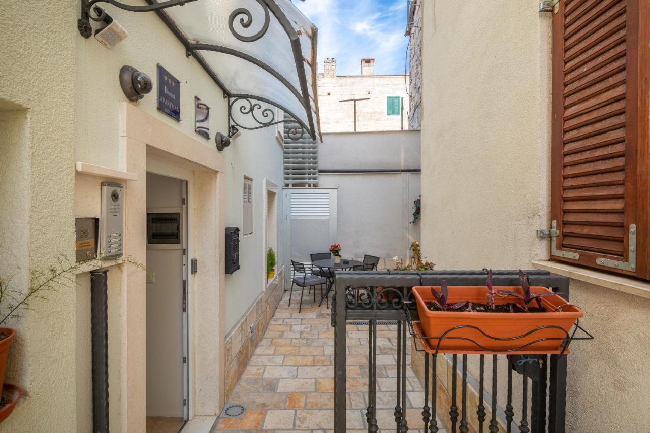 Awesome Stone House Ξενοδοχείο Σπλιτ Εξωτερικό φωτογραφία