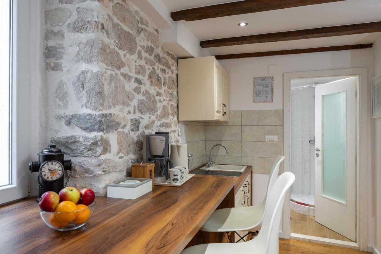 Awesome Stone House Ξενοδοχείο Σπλιτ Εξωτερικό φωτογραφία